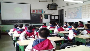 牡丹江市二十一中学青爱小屋心理课课堂纪实