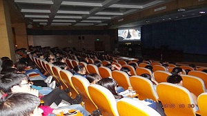重庆医高专成功举办首届青爱季之防艾知识讲座及观影活动