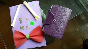 江阴市山观实验小学青爱小屋开展“感恩父母”的主题月活动