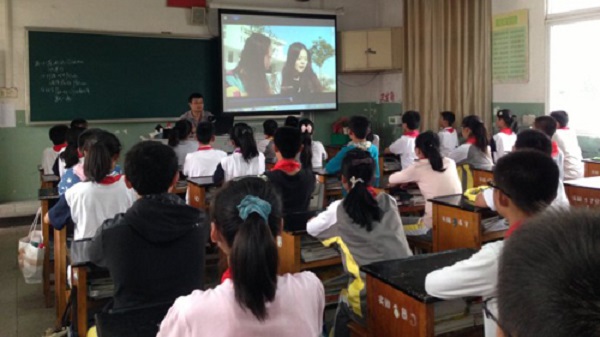 【江阴实验中学青爱小屋】防艾公益微电影《有爱·无艾》展播活动