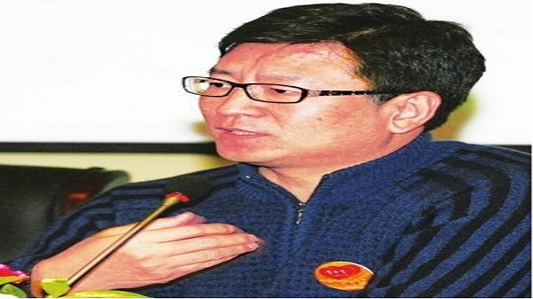 [华西都市报]白岩松来蓉 教新闻发言人做“人”